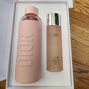 NEW VIP 2022 Pink Water Bottle Capture Totale Intensive Essence Lotion Set